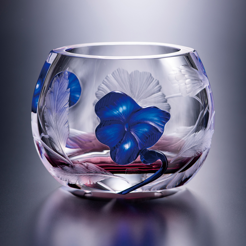 モーゼル ガラス象嵌花器『パンジー』 | 東京書芸館公式ウェブサイト