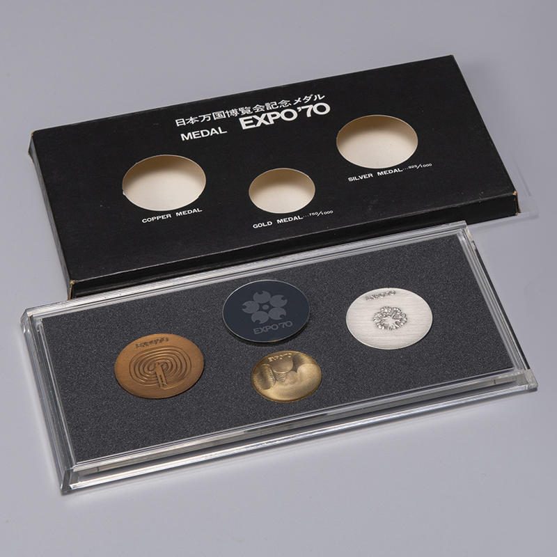 EXPO'70 大阪万博　記念メダル 金（18K）銀（925）銅3点セット財団法人日本万国博覧会協会製造