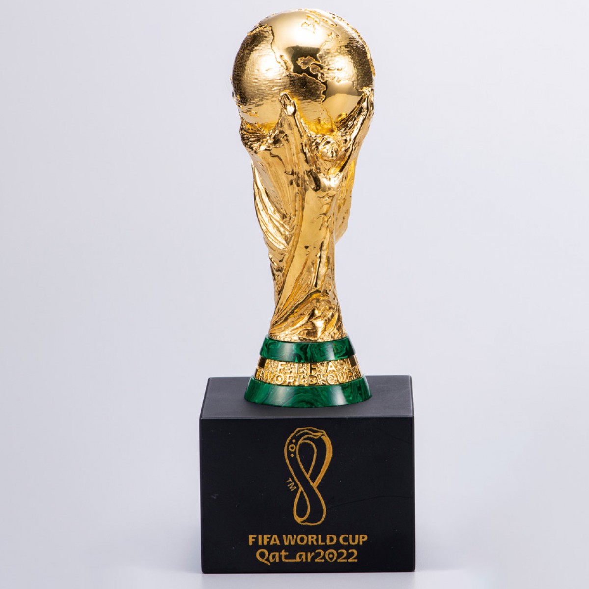 日韓 ワールドカップ 記念 優勝 オーナメント トロフィー 全長14cm画像のものが全商品になります