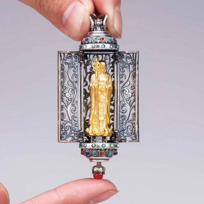 天然石嵌入　銀製透かし彫り『懐中　娑婆三聖ペンダント』セット