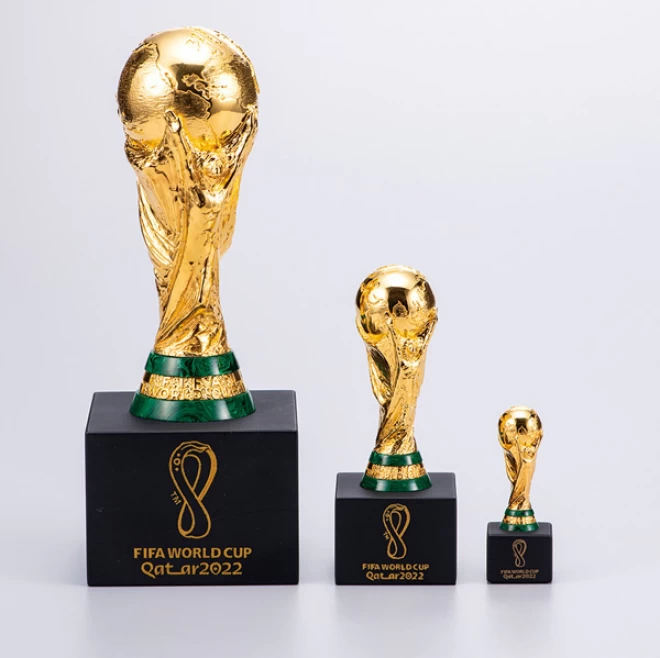 FIFA ワールドカップ W杯 トロフィー 優勝カップレプリカ 原寸大 
