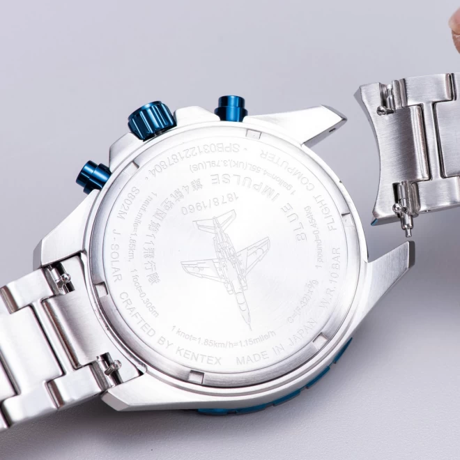 ケンテックス　ソーラー時計『ブルーインパルス』モデル